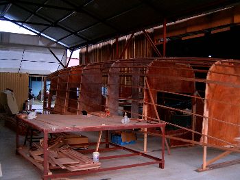 DH550 radius chine plywood catamaran